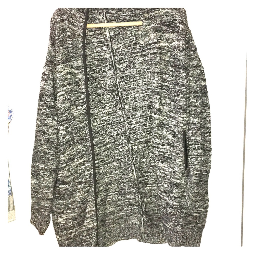 Lululemon BEAUTIFUL Cardigan